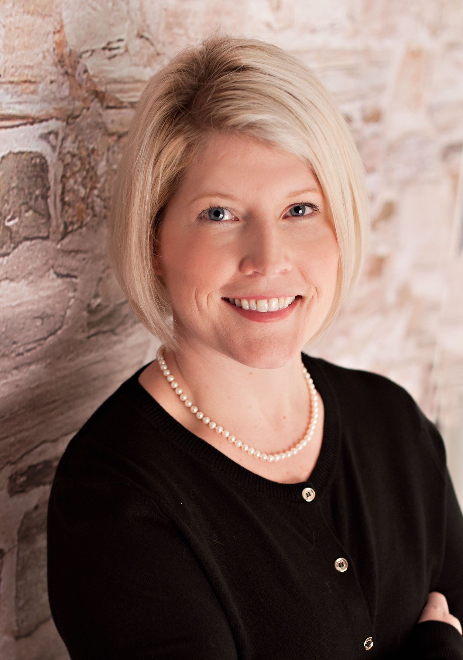 Amy Britta Watt Headshot